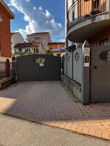 Bon Bon Del Viale-Con Posto Auto Privato Apartment Asti Exterior foto