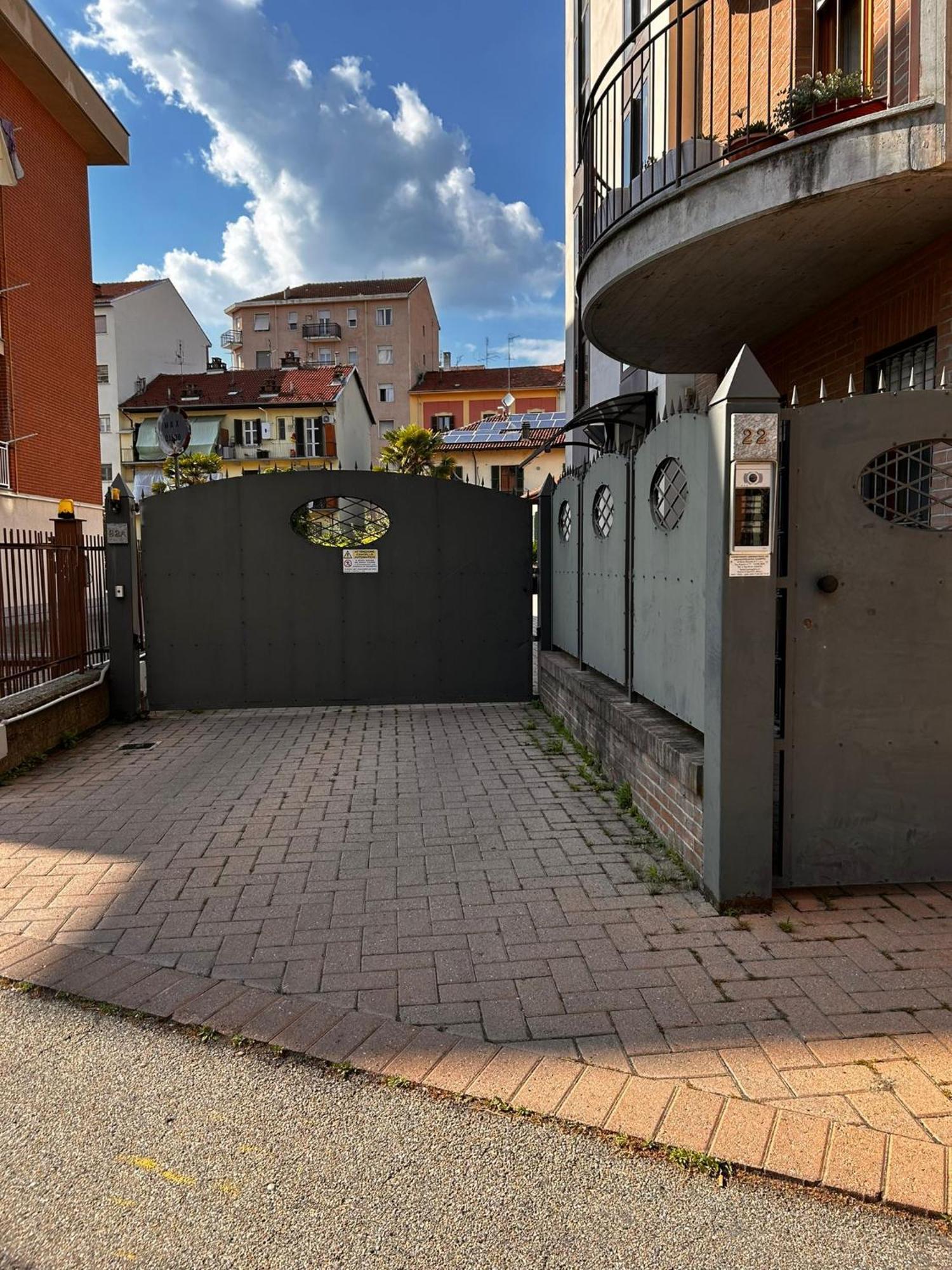 Bon Bon Del Viale-Con Posto Auto Privato Apartment Asti Exterior foto